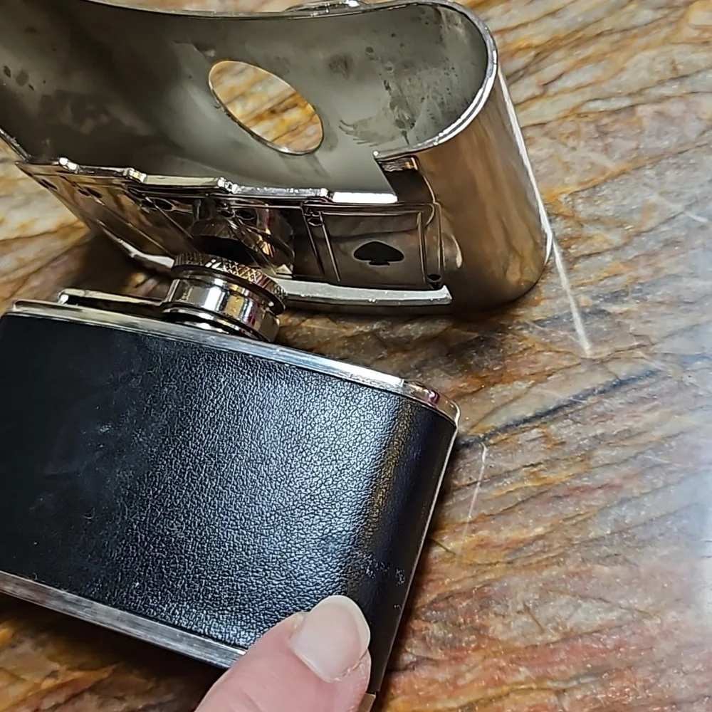 Royal Flush Hidden Flask Belt Buckle